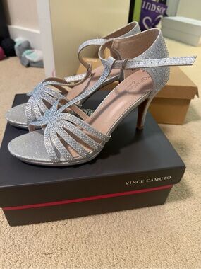 New kitten heel Glitter T-Strap Rhinestone Heels